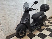 Piaggio vespa gts 300cc hpe notte motorscooter - afbeelding 2 van  8