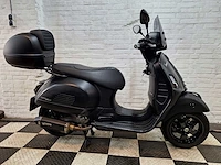 Piaggio vespa gts 300cc hpe notte motorscooter - afbeelding 6 van  8