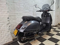 Piaggio vespa gts 300cc motorscooter - afbeelding 7 van  8