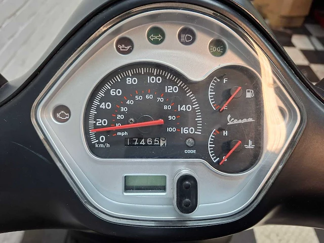 Piaggio vespa gts m45 300cc motorscooter - afbeelding 4 van  7