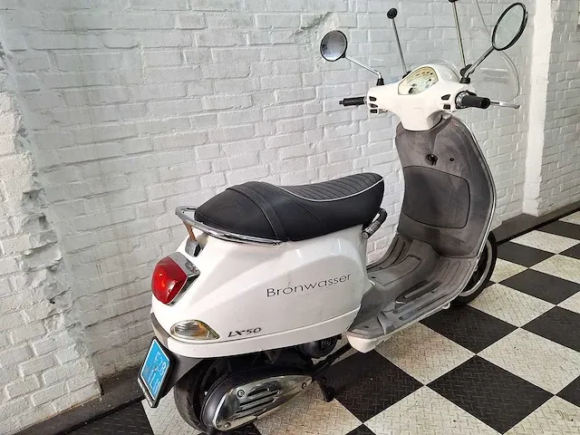 Piaggio vespa lx 25 km snorscooter 4takt - afbeelding 3 van  7