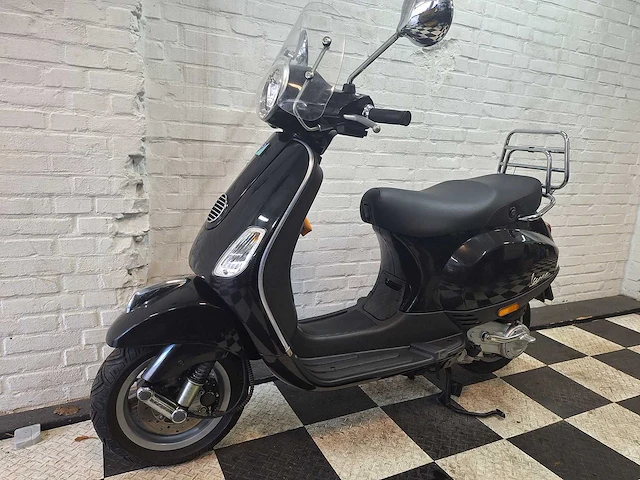 Piaggio vespa lx 45 km bromscooter 4takt - afbeelding 2 van  7