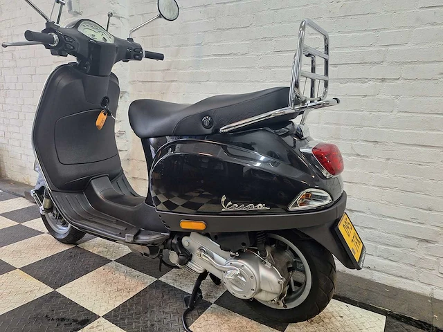 Piaggio vespa lx 45 km bromscooter 4takt - afbeelding 3 van  7