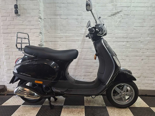 Piaggio vespa lx 45 km bromscooter 4takt - afbeelding 6 van  7