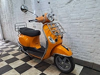 Piaggio vespa lx 45 km bromscooter 4takt - afbeelding 6 van  7