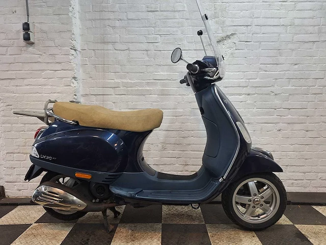 Piaggio vespa lx 45 km bromscooter 4takt - afbeelding 5 van  7