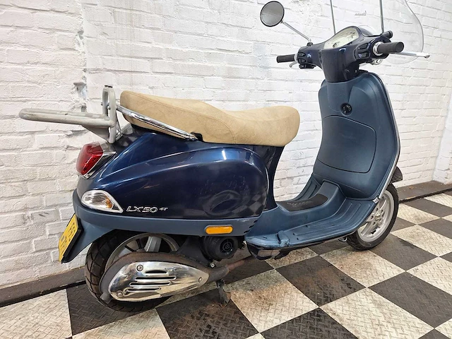 Piaggio vespa lx 45 km bromscooter 4takt - afbeelding 7 van  7