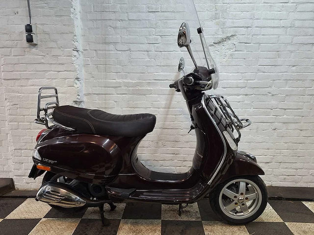 Piaggio vespa lx touring 25 km bromscooter 4takt - afbeelding 5 van  7