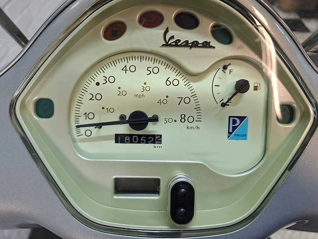 Piaggio vespa lx touring 45 km bromscooter 4takt - afbeelding 4 van  7