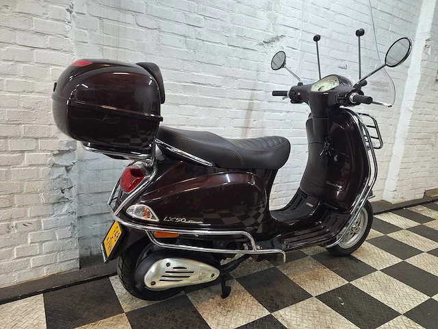 Piaggio vespa lx touring 45 km bromscooter 4takt - afbeelding 5 van  7