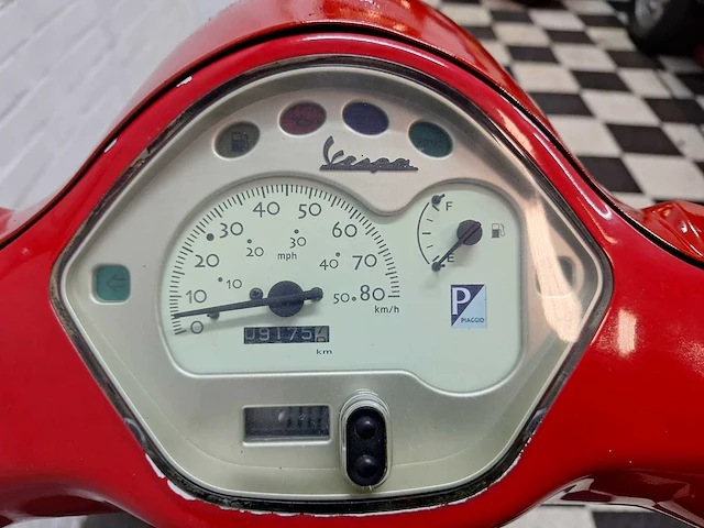 Piaggio vespa lx50 45km bromscooter 4-takt - afbeelding 4 van  7