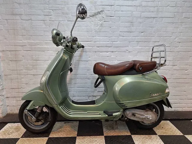 Piaggio vespa lxv 45 km bromscooter 2takt - afbeelding 1 van  7