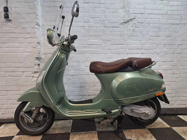 Piaggio vespa lxv 45 km bromscooter 2takt - afbeelding 1 van  7