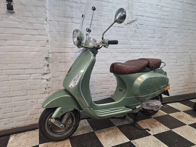 Piaggio vespa lxv 45 km bromscooter 2takt - afbeelding 2 van  7