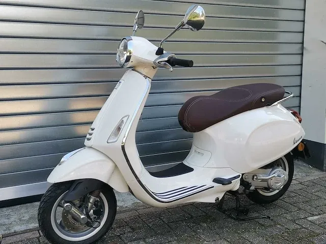 Piaggio vespa primavera 25 km snorscooter 4takt - afbeelding 2 van  7