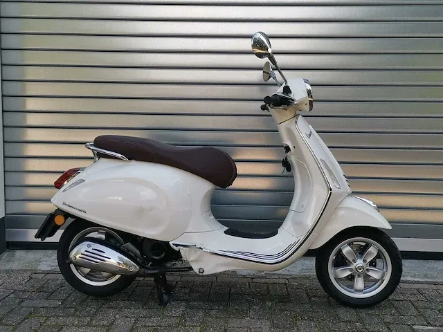 Piaggio vespa primavera 25 km snorscooter 4takt - afbeelding 6 van  7