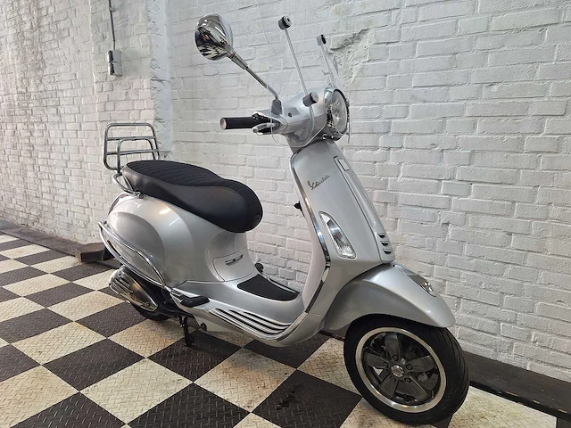 Piaggio vespa primavera 25 km snorscooter 4takt - afbeelding 7 van  7
