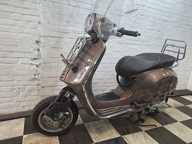 Piaggio vespa primavera 25 km snorscooter 4takt - afbeelding 2 van  7