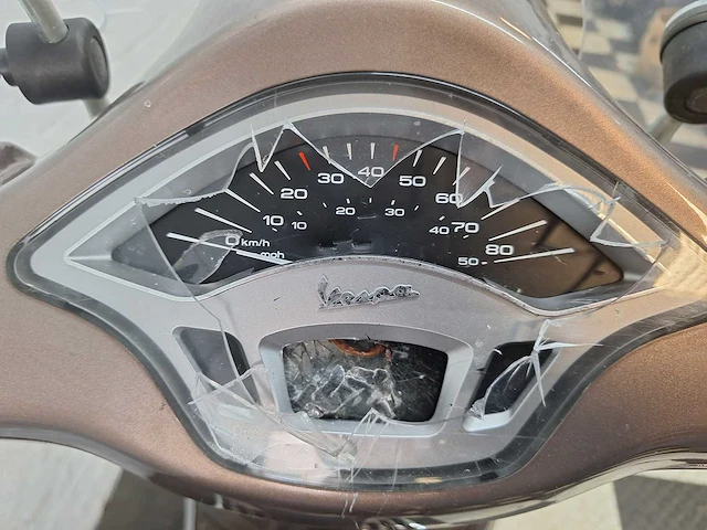 Piaggio vespa primavera 25 km snorscooter 4takt - afbeelding 4 van  7