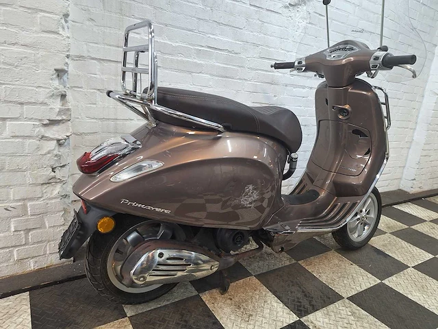Piaggio vespa primavera 25 km snorscooter 4takt - afbeelding 5 van  7