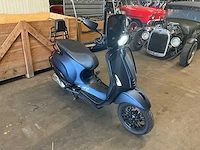 Piaggio vespa primavera 2t brommer scooter - afbeelding 1 van  13
