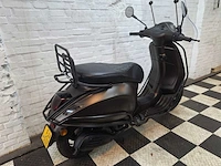 Piaggio vespa primavera 45 km bromscooter 2takt - afbeelding 7 van  7