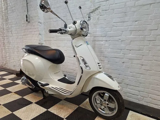 Piaggio vespa primavera 45 km bromscooter 4takt - afbeelding 7 van  7