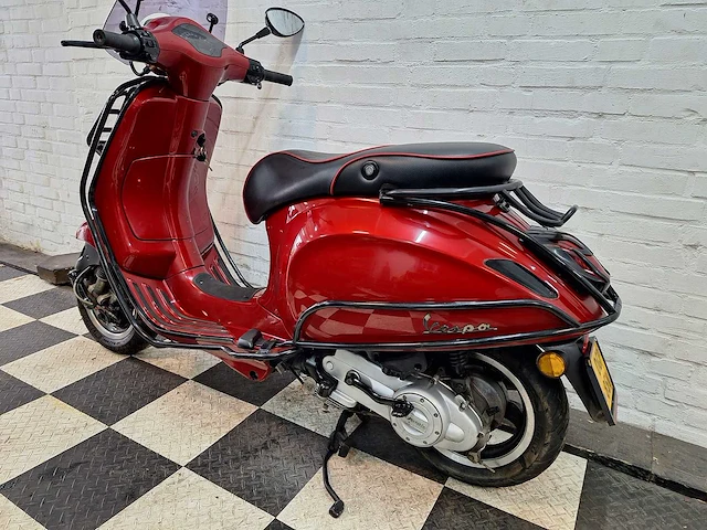 Piaggio vespa primavera 45 km bromscooter 4takt - afbeelding 3 van  7