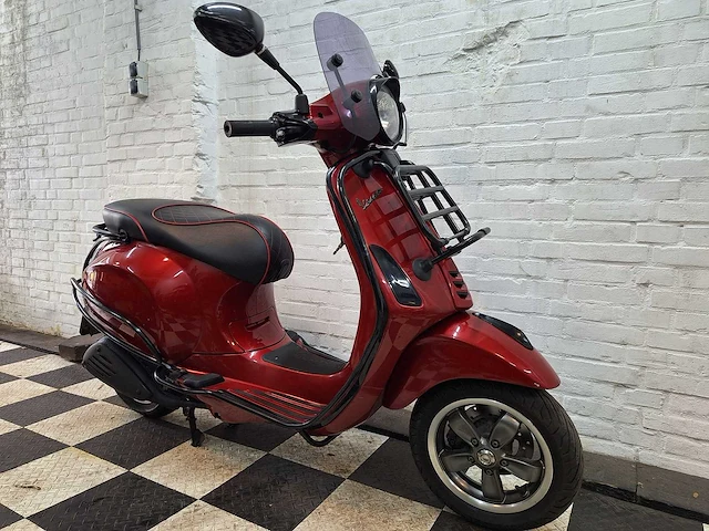 Piaggio vespa primavera 45 km bromscooter 4takt - afbeelding 7 van  7