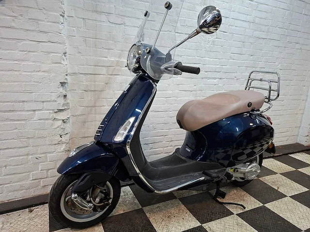 Piaggio vespa primavera 45 km bromscooter 4takt - afbeelding 2 van  7