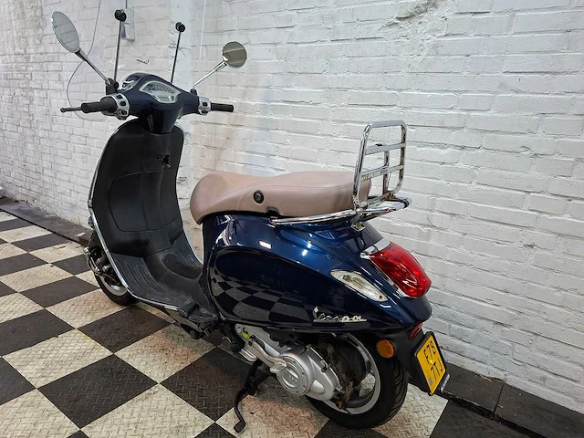 Piaggio vespa primavera 45 km bromscooter 4takt - afbeelding 3 van  7