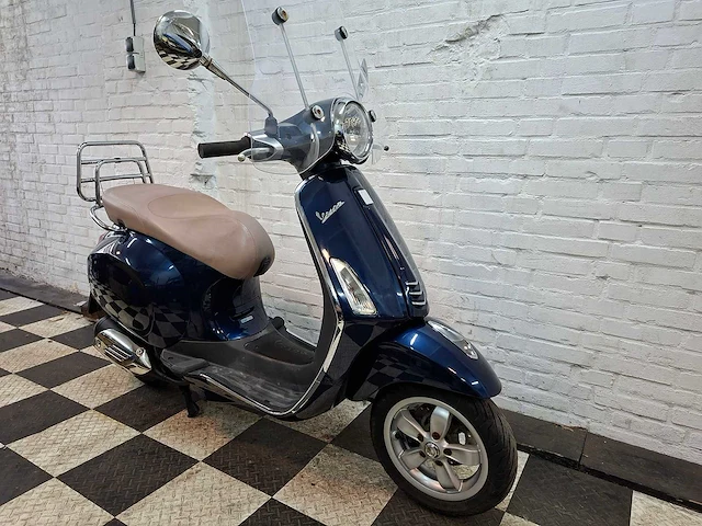 Piaggio vespa primavera 45 km bromscooter 4takt - afbeelding 7 van  7