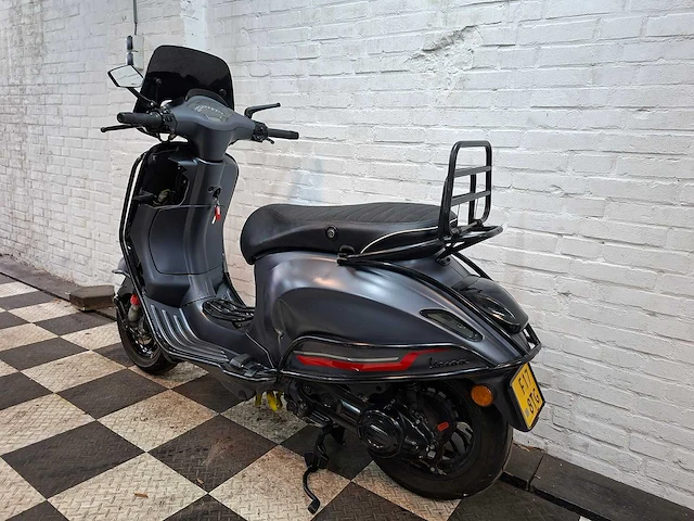 Piaggio vespa primavera 45 km bromscooter 4takt - afbeelding 3 van  7