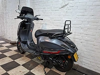 Piaggio vespa primavera 45 km bromscooter 4takt - afbeelding 3 van  7