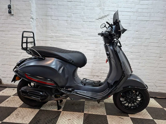 Piaggio vespa primavera 45 km bromscooter 4takt - afbeelding 6 van  7