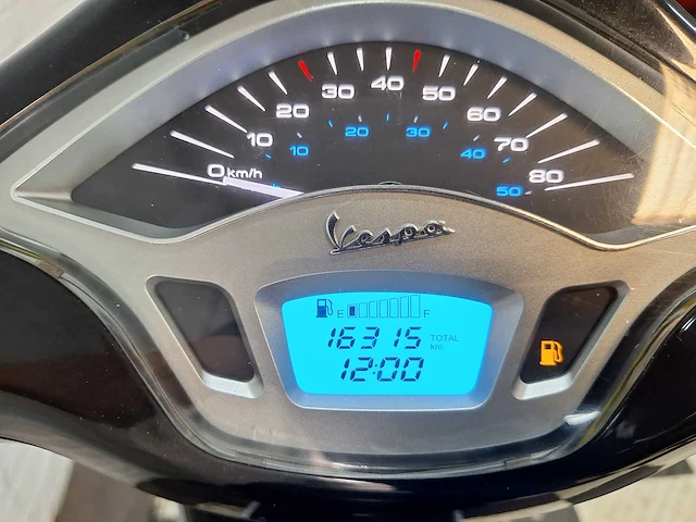 Piaggio vespa primavera 45 km bromscooter 4takt - afbeelding 4 van  7