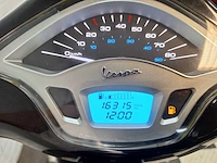Piaggio vespa primavera 45 km bromscooter 4takt - afbeelding 4 van  7