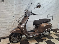 Piaggio vespa primavera 45 km bromscooter 4takt - afbeelding 2 van  7
