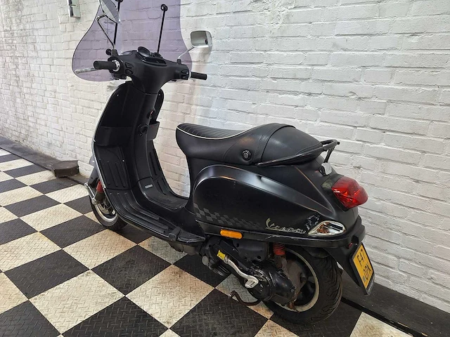 Piaggio vespa s 45 km bromscooter 4takt - afbeelding 3 van  7