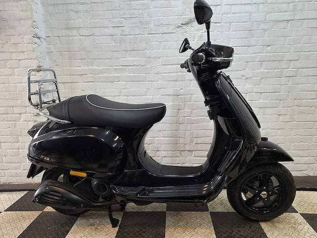 Piaggio vespa s 45 km bromscooter 4takt - afbeelding 6 van  7