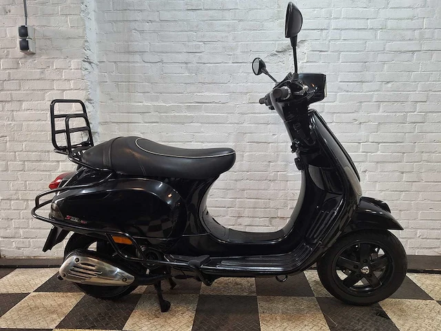 Piaggio vespa s 45 km bromscooter 4takt - afbeelding 6 van  7