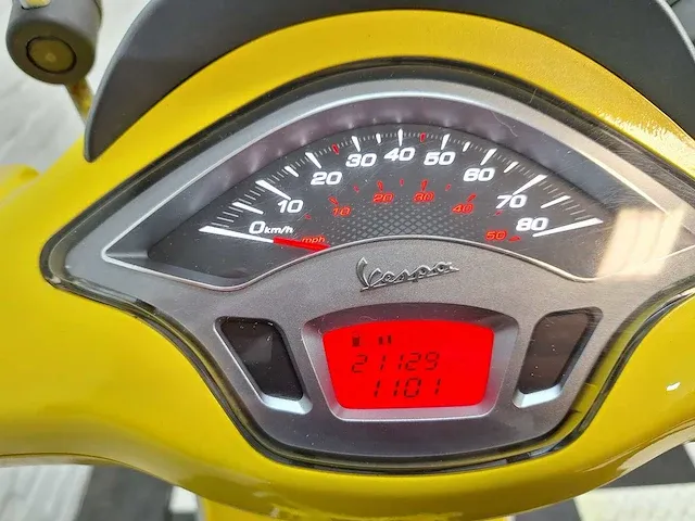 Piaggio vespa sprint 25 km snorscooter 4takt - afbeelding 4 van  7