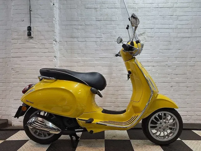 Piaggio vespa sprint 25 km snorscooter 4takt - afbeelding 6 van  7