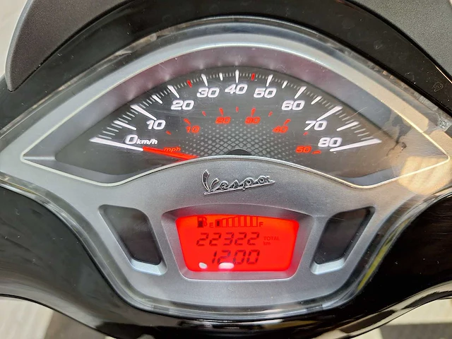 Piaggio vespa sprint 25 km snorscooter 4takt - afbeelding 4 van  7