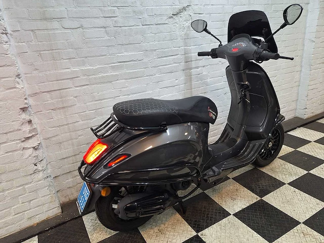 Piaggio vespa sprint 25 km snorscooter 4takt - afbeelding 5 van  6