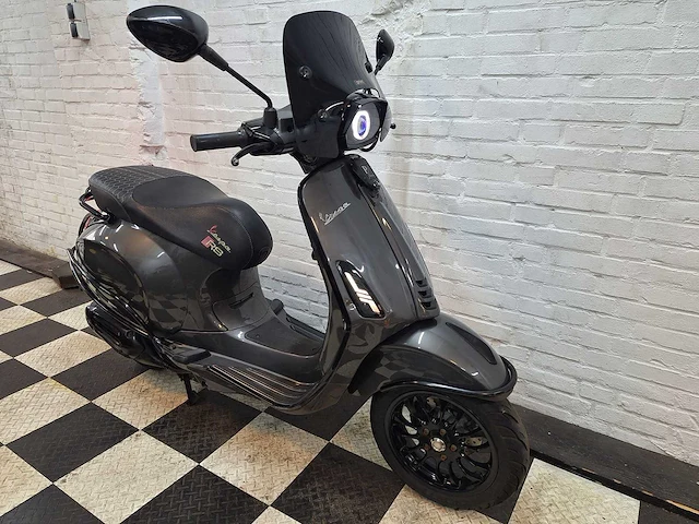 Piaggio vespa sprint 25 km snorscooter 4takt - afbeelding 6 van  6