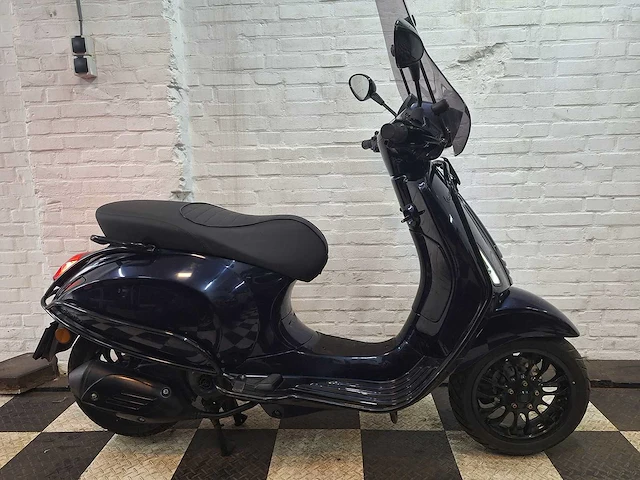Piaggio vespa sprint 25 km snorscooter 4takt - afbeelding 6 van  7