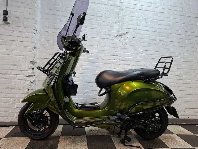 Piaggio vespa sprint 25 km snorscooter 4takt - afbeelding 1 van  7