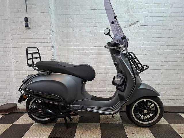 Piaggio vespa sprint 25 km snorscooter 4takt - afbeelding 6 van  7