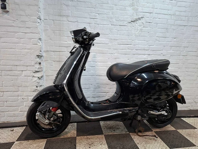 Piaggio vespa sprint 25 km snorscooter 4takt - afbeelding 1 van  7